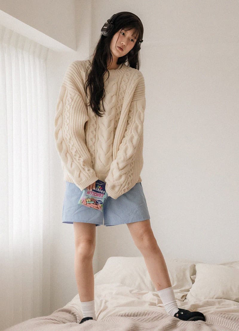 LOOK 001