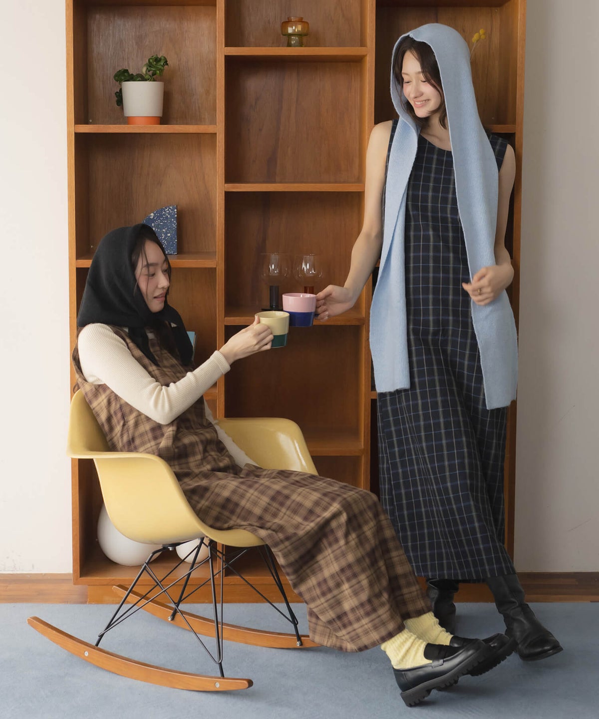 &&左からmodel：160cm brown/163cm navy&&