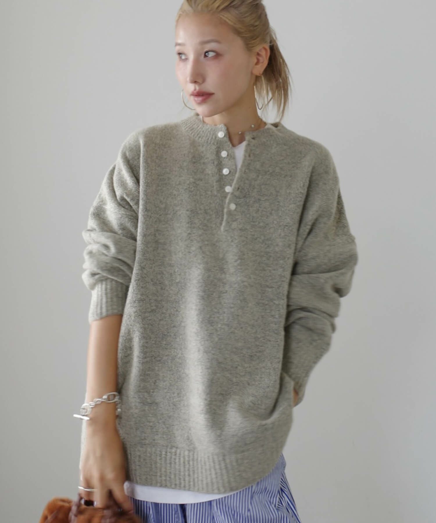 新品送料込 HAUS / Rendle high neck loose knit Logo Turtleneck Sweater by See by Chloé | Rent the Runway