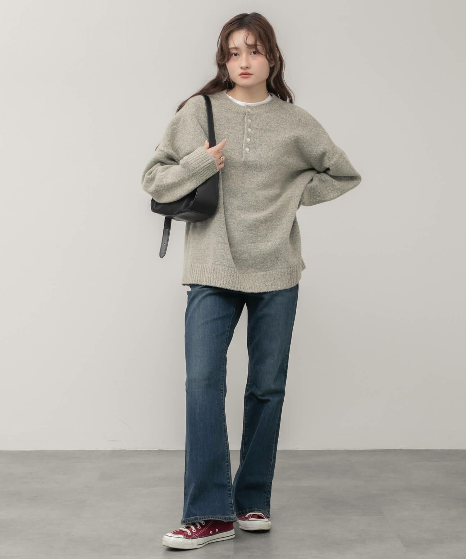 Hideka Select】Henley Neck Oversized Knit | HEILIS