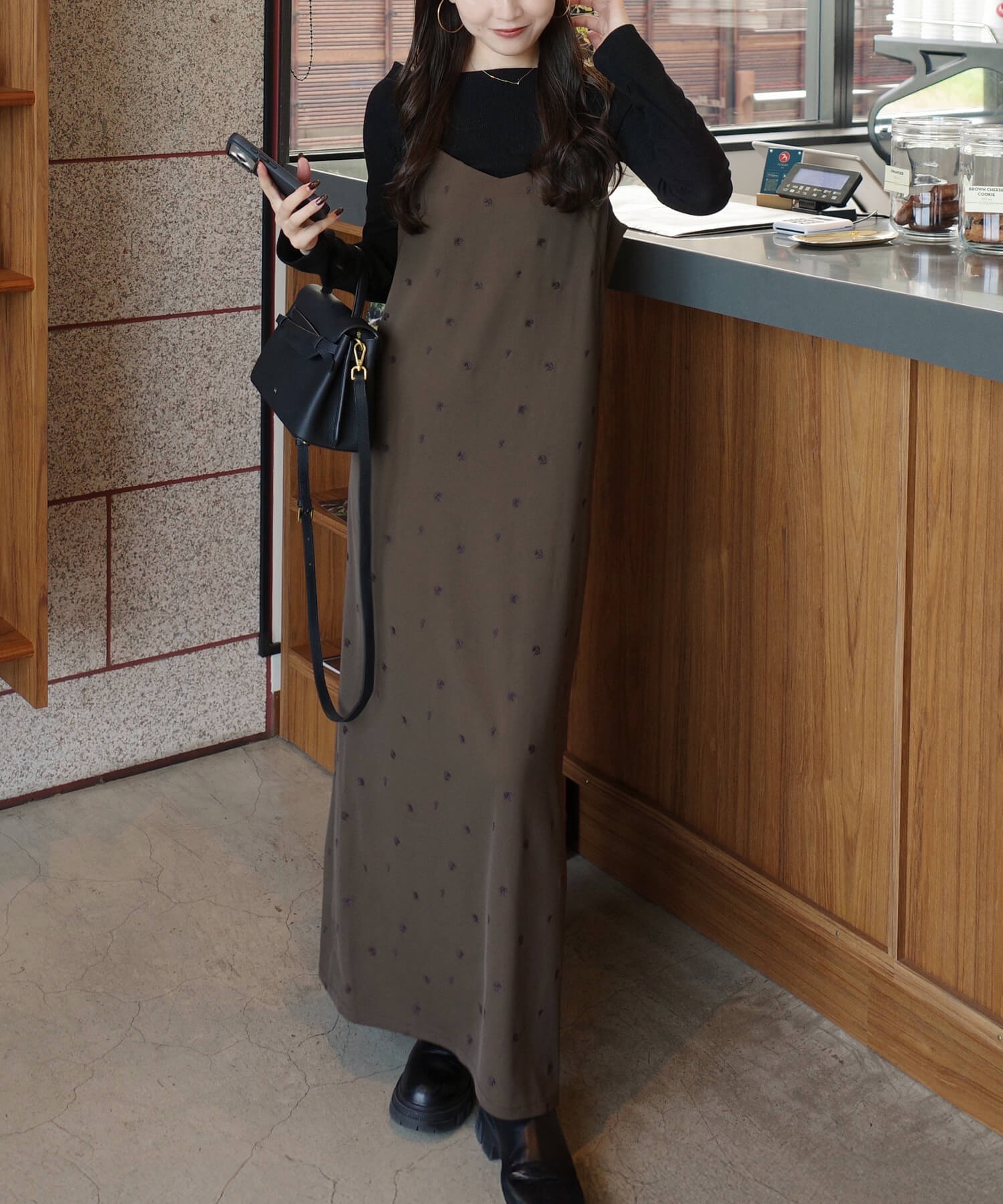 HEILIS【Nanami Original】花柄刺繍キャミワンピース ブラック Nanami Original】Flower Embroidery Dress | HEILIS