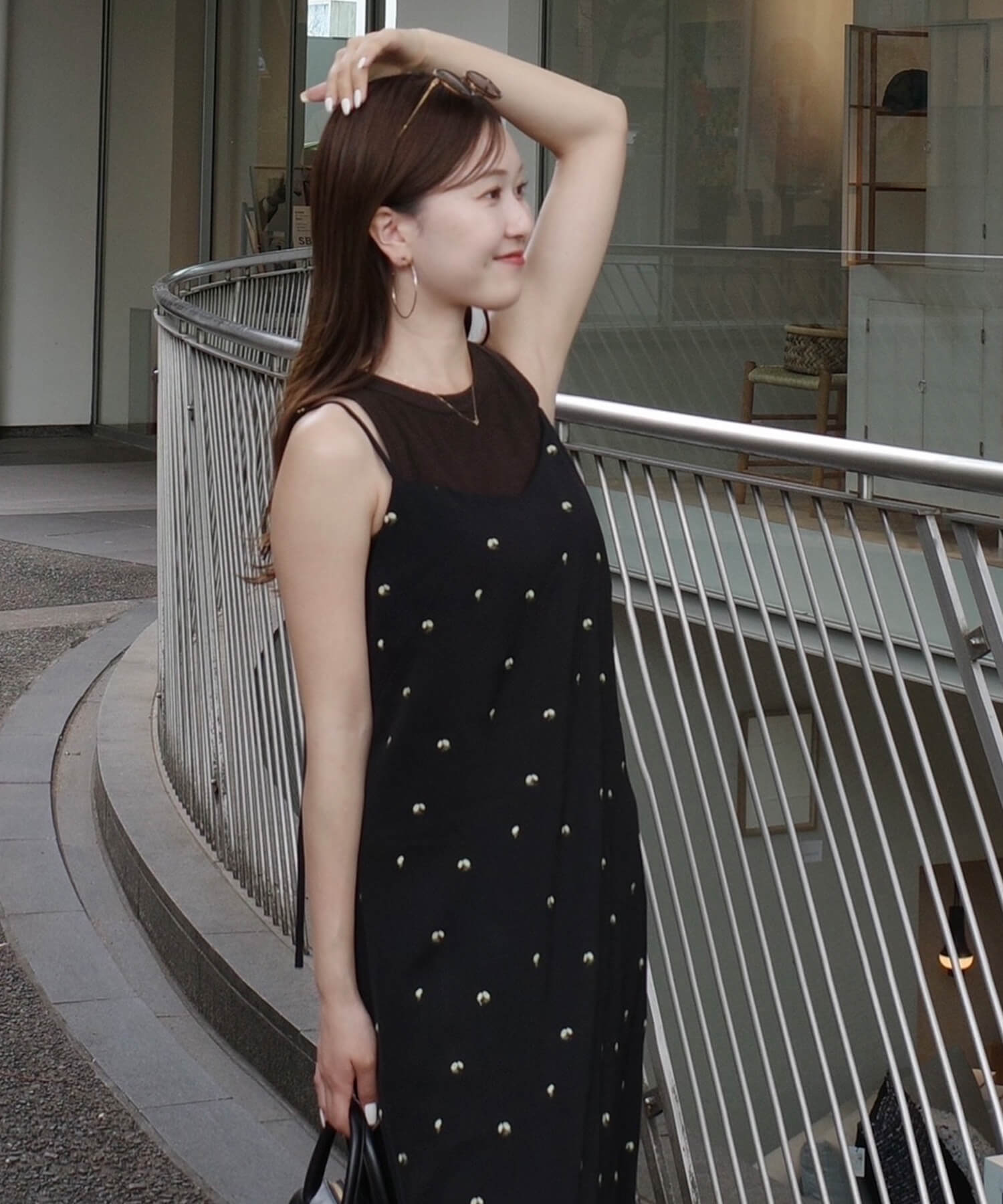 HEILIS【Nanami Original】花柄刺繍キャミワンピース ブラック Nanami Original】Flower Embroidery Dress | HEILIS