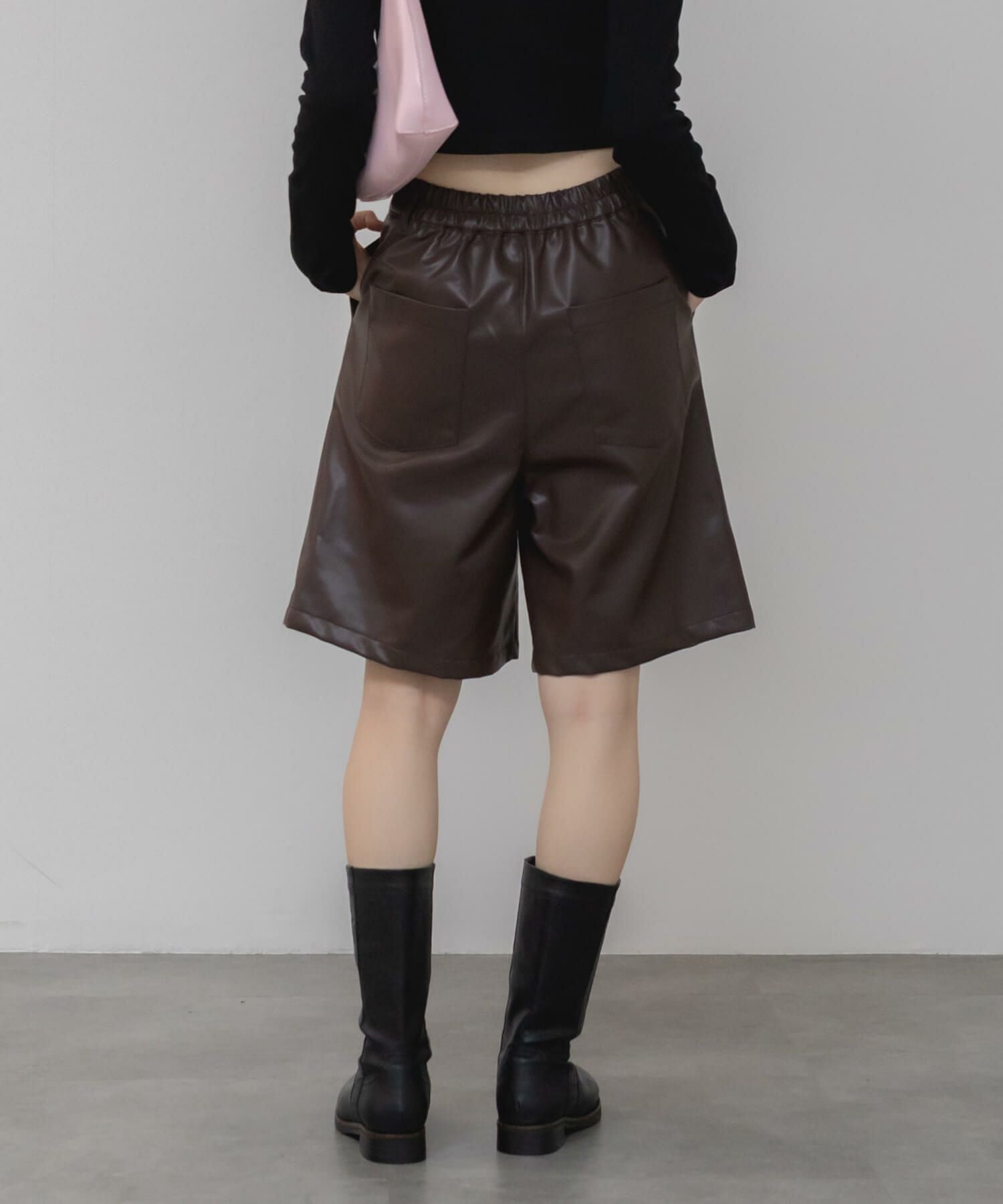 Laid Back Faux Leather Shortsフェイクレザーショーツ Faux Leather Shorts | HEILIS