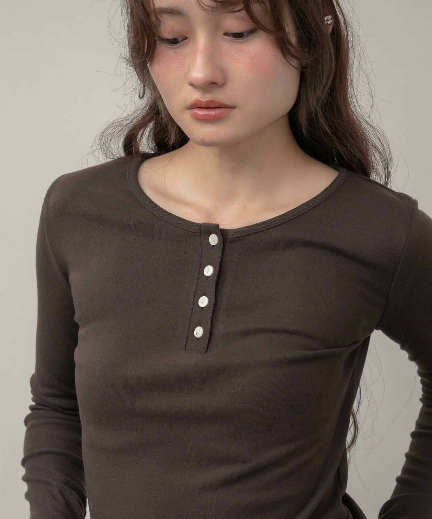 Henley Neck Basic Tops | HEILIS