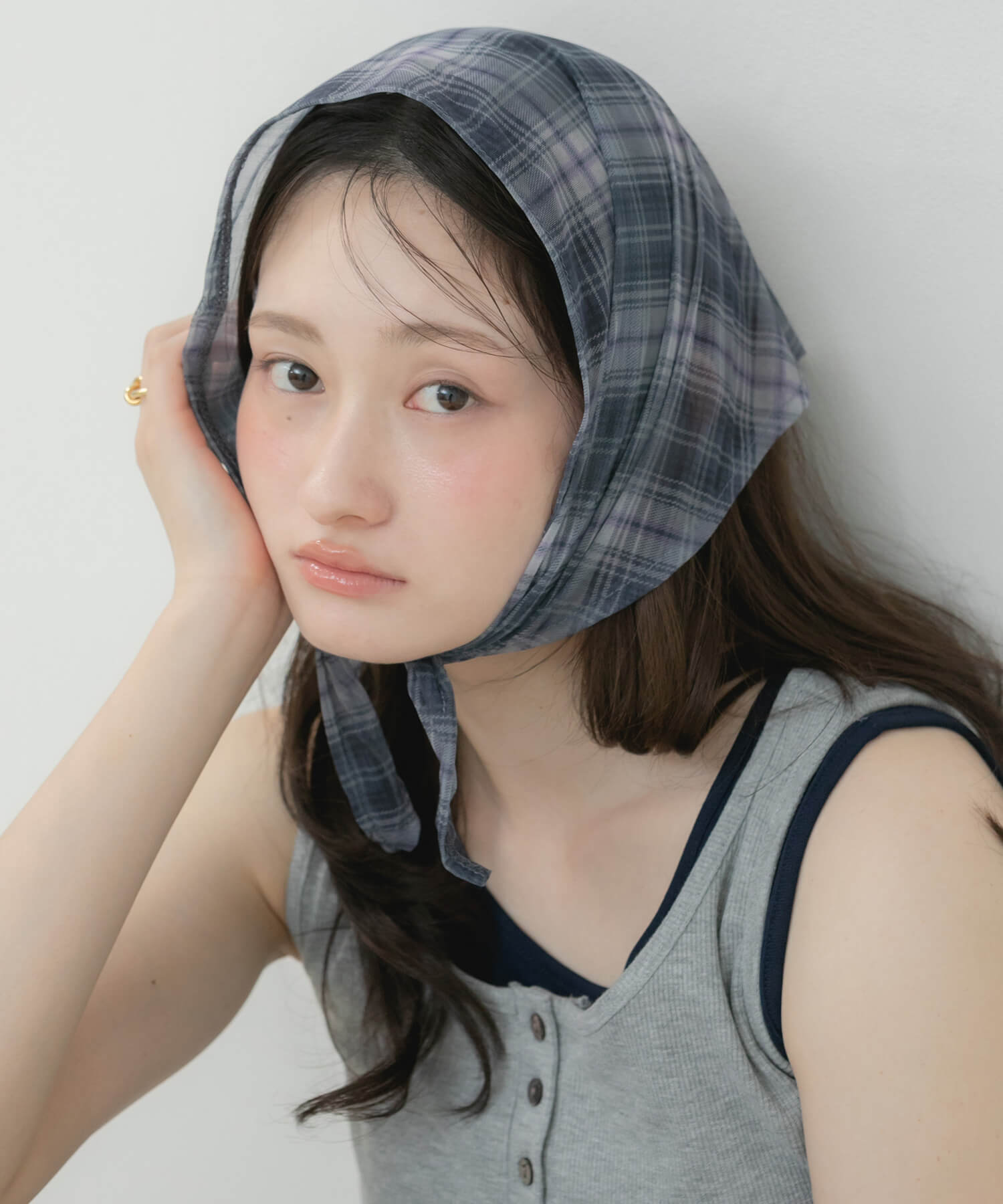 Checkered Sheer Scarf | HEILIS