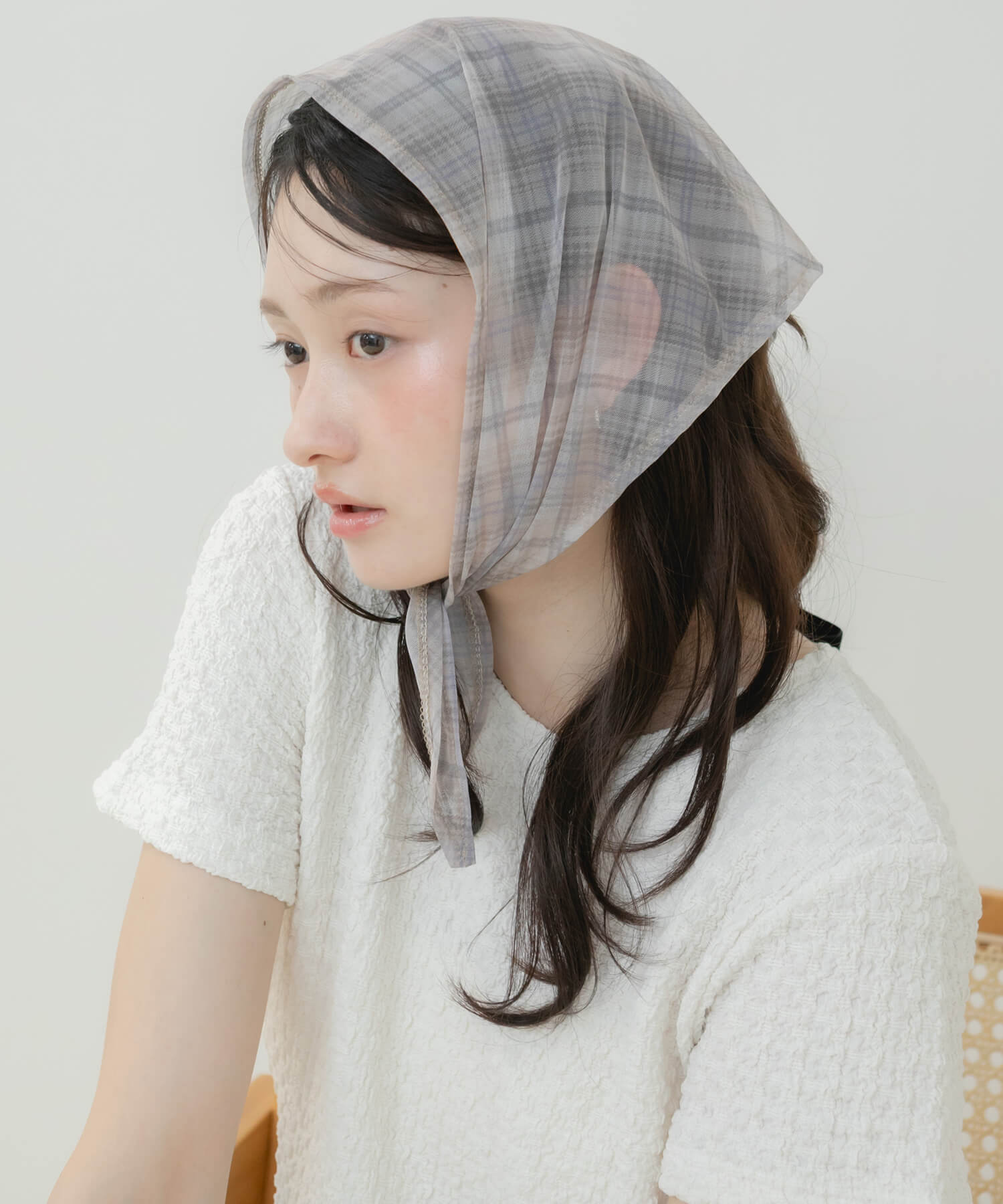 Checkered Sheer Scarf | HEILIS